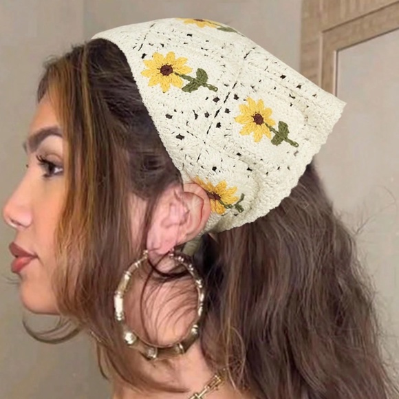 Boho Crochet Floral Handkerchief Head band - Picture 1 of 7